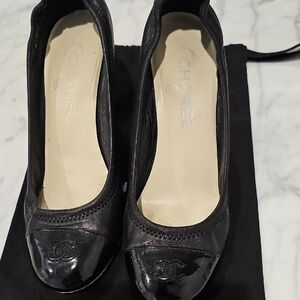CHANEL Black Shoes with Glossy Toe Cap